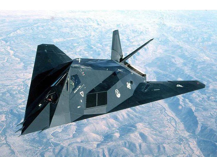 F-117A Stealth Fighter (Ф-117А скрытый боец)
